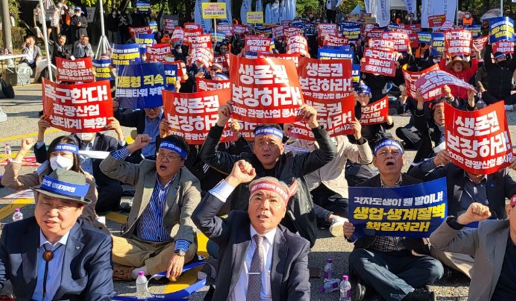 에디터 사진
